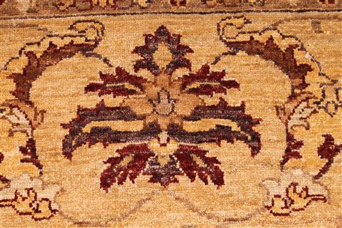 Pishavar Beige Hand Knotted 100 X 134 Area Rug 254-29373 Image 5