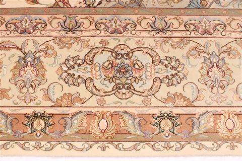 Tabriz Beige Hand Knotted 910 X 131 Area Rug 254-29374 Image 4