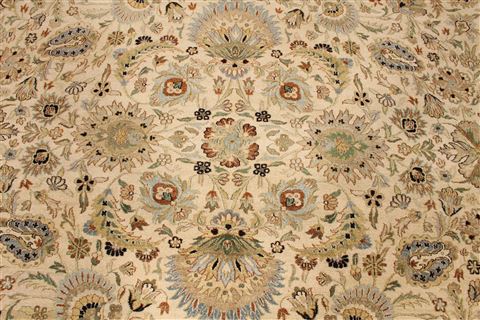 Agra Beige Hand Knotted 101 X 141 Area Rug 254-29383 Image 3