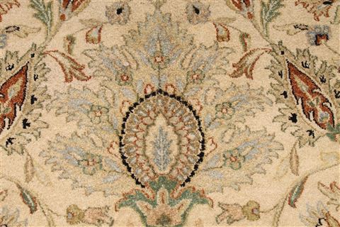 Agra Beige Hand Knotted 101 X 141 Area Rug 254-29383 Image 6