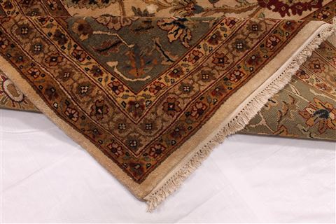 Kashan Beige Hand Knotted 122 X 149 Area Rug 254-29396 Image 10