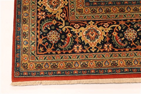 Herati Beige Hand Knotted 82 X 158 Area Rug 250-29426 Image 6