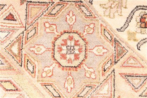 Pishavar Beige Hand Knotted 91 X 120 Area Rug 254-29455 Image 10