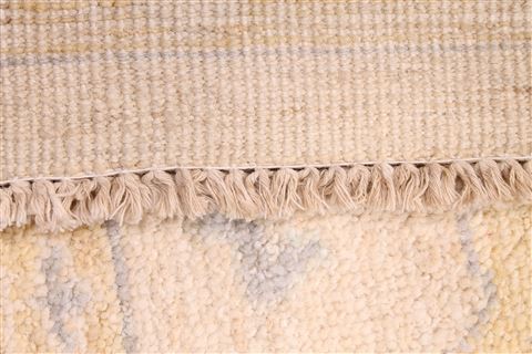 Oushak Beige Hand Knotted 80 X 100  Area Rug 254-29461 Image 5