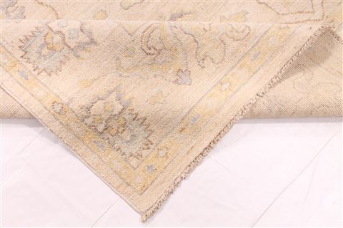 Oushak Beige Hand Knotted 80 X 100  Area Rug 254-29461 Image 7