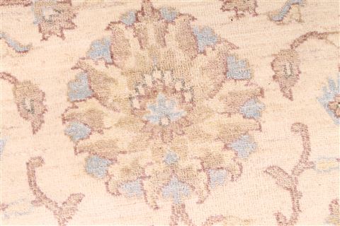 Pishavar Beige Round Hand Knotted 80 X 80 Area Rug 254-29463 Image 4