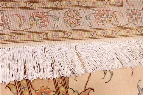 Tabriz Beige Hand Knotted 83 X 100 Area Rug 254-29471 Image 8