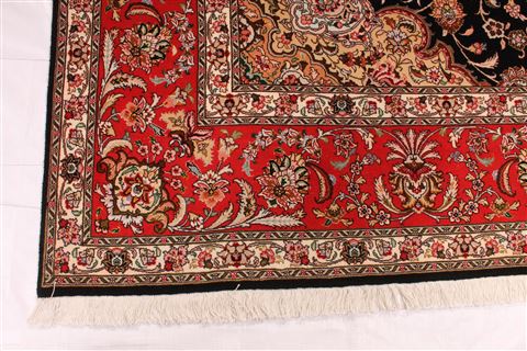 Tabriz Beige Hand Knotted 80 X 99 Area Rug 254-29473 Image 2