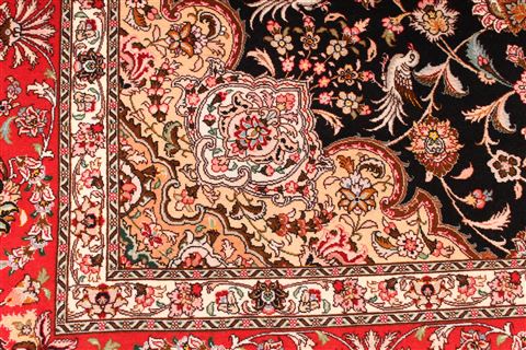 Tabriz Beige Hand Knotted 80 X 99 Area Rug 254-29473 Image 5