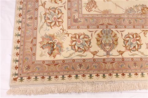 Tabriz Beige Hand Knotted 82 X 910 Area Rug 254-29475 Image 2