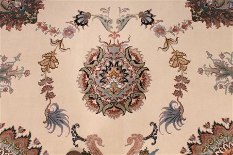 Tabriz Beige Hand Knotted 80 X 102 Area Rug 254-29476 Image 3