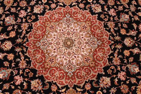 Tabriz Purple Hand Knotted 84 X 103 Area Rug 254-29478 Image 3