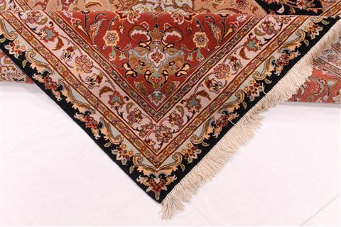 Tabriz Purple Hand Knotted 84 X 103 Area Rug 254-29478 Image 8