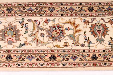 Tabriz Beige Hand Knotted 81 X 102 Area Rug 254-29480 Image 4