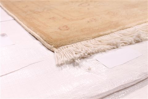 Tabriz Beige Hand Knotted 81 X 910 Area Rug 254-29481 Image 1
