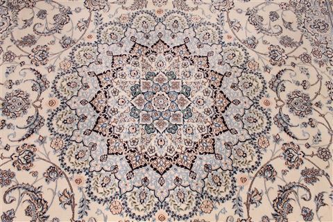 Nain Blue Hand Knotted 83 X 910 Area Rug 254-29489 Image 3