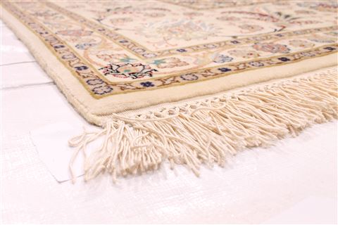 Tabriz Beige Hand Knotted 84 X 100 Area Rug 254-29490 Image 1