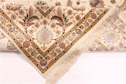 Tabriz Beige Hand Knotted 84 X 100 Area Rug 254-29490 Image 8