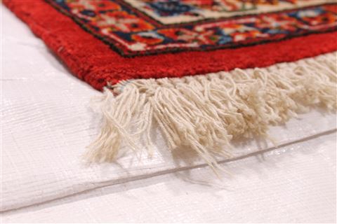 Isfahan Beige Hand Knotted 74 X 101  Area Rug 254-29493 Image 1