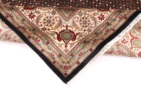 Mahi Beige Hand Knotted 811 X 118 Area Rug 254-29496 Image 10