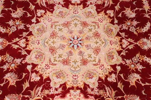 Tabriz Beige Hand Knotted 54 X 80 Area Rug 254-29503 Image 3