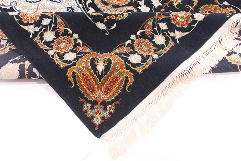 Isfahan Beige Hand Knotted 48 X 77 Area Rug 254-29508 Image 9