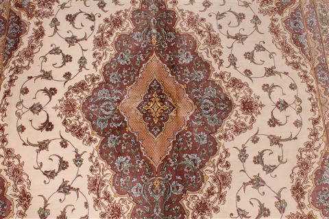 Tabriz Beige Hand Knotted 52 X 710 Area Rug 254-29515 Image 3