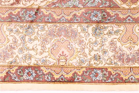 Tabriz Beige Hand Knotted 52 X 710 Area Rug 254-29515 Image 4