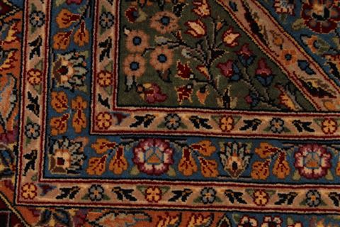 Tabriz Multicolor Hand Knotted 66 X 80 Area Rug 254-29521 Image 3