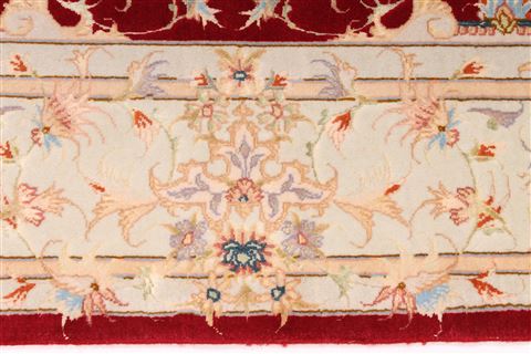 Tabriz Red Hand Knotted 51 X 69 Area Rug 254-29528 Image 4