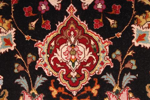 Tabriz Beige Hand Knotted 50 X 70 Area Rug 254-29532 Image 6