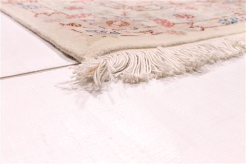 Tabriz Beige Hand Knotted 43 X 510  Area Rug 254-29538 Image 1