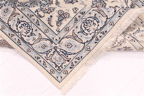 Nain Blue Hand Knotted 47 X 67 Area Rug 254-29545 Image 7