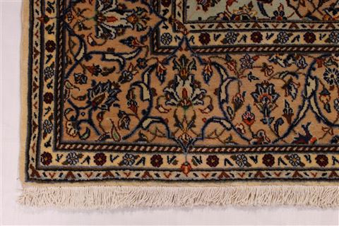 Kashan Beige Hand Knotted 50 X 70 Area Rug 254-29546 Image 2