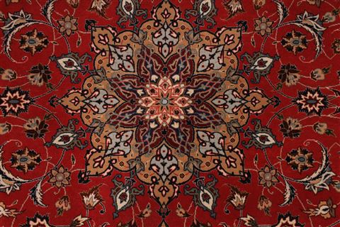 Tabriz Beige Hand Knotted 52 X 68 Area Rug 254-29550 Image 3