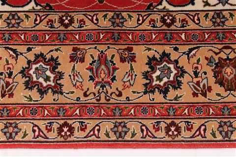 Tabriz Beige Hand Knotted 52 X 68 Area Rug 254-29550 Image 4