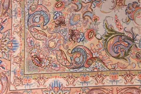 Tabriz Beige Hand Knotted 50 X 69 Area Rug 254-29553 Image 5