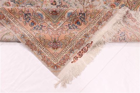 Tabriz Beige Hand Knotted 50 X 69 Area Rug 254-29553 Image 9