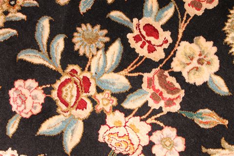 Tabriz Beige Hand Knotted 33 X 50 Area Rug 254-29556 Image 5