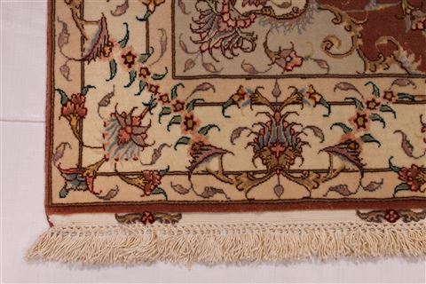 Tabriz Beige Hand Knotted 33 X 52 Area Rug 254-29559 Image 2