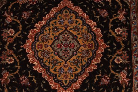 Tabriz Beige Hand Knotted 32 X 48 Area Rug 254-29562 Image 3