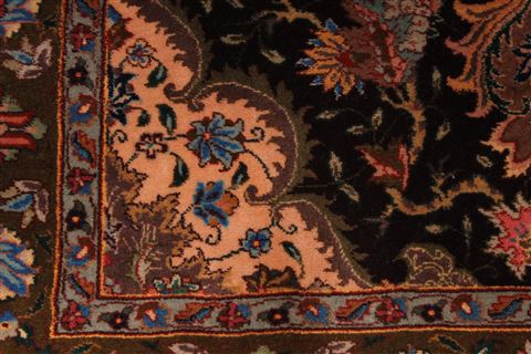 Tabriz Beige Hand Knotted 32 X 48 Area Rug 254-29562 Image 5