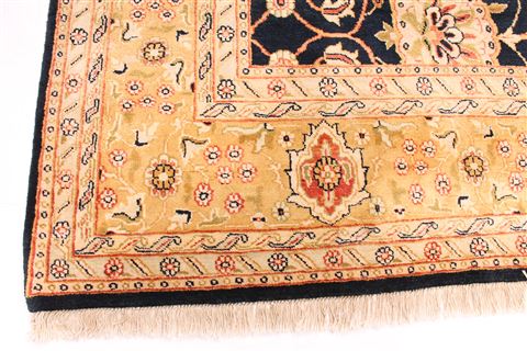 Agra Beige Hand Knotted 81 X 101 Area Rug 254-29580 Image 2