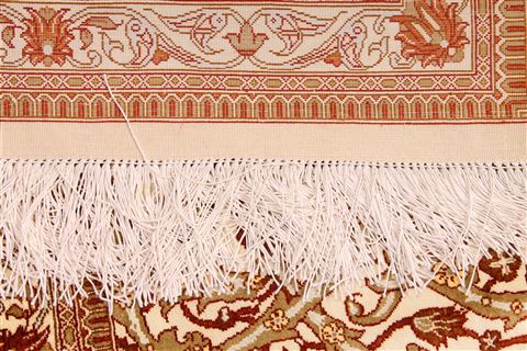 Qum Beige Hand Knotted 80 X 96 Area Rug 254-29595 Image 6