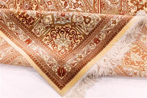 Qum Beige Hand Knotted 80 X 96 Area Rug 254-29595 Image 8