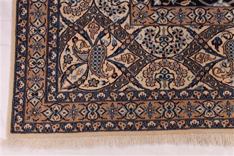 Nain Blue Hand Knotted 88 X 122 Area Rug 254-29596 Image 2