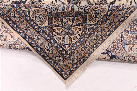 Nain Blue Hand Knotted 88 X 122 Area Rug 254-29596 Image 8