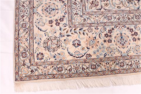 Nain Beige Hand Knotted 82 X 116 Area Rug 254-29597 Image 2
