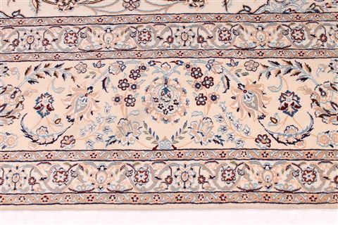 Nain Beige Hand Knotted 82 X 116 Area Rug 254-29597 Image 4
