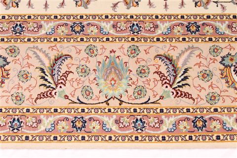 Tabriz Beige Hand Knotted 84 X 116 Area Rug 254-29600 Image 4